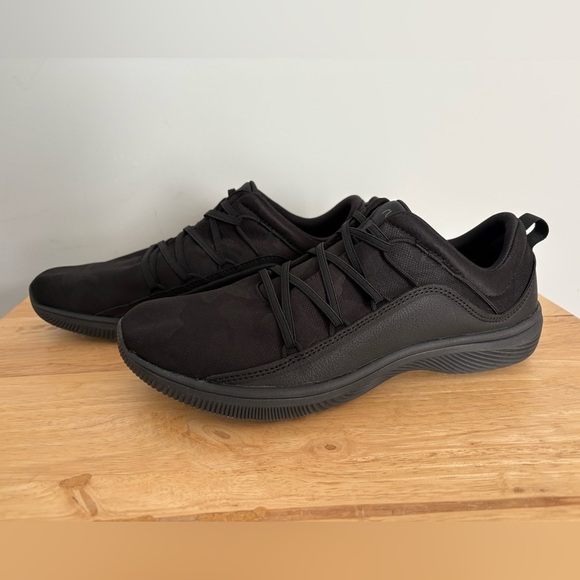 Ryka Fate Knit Bungee Slip-On Shoes Sneakers Black 8.5W Camo Print EUC - Picture 6 of 9